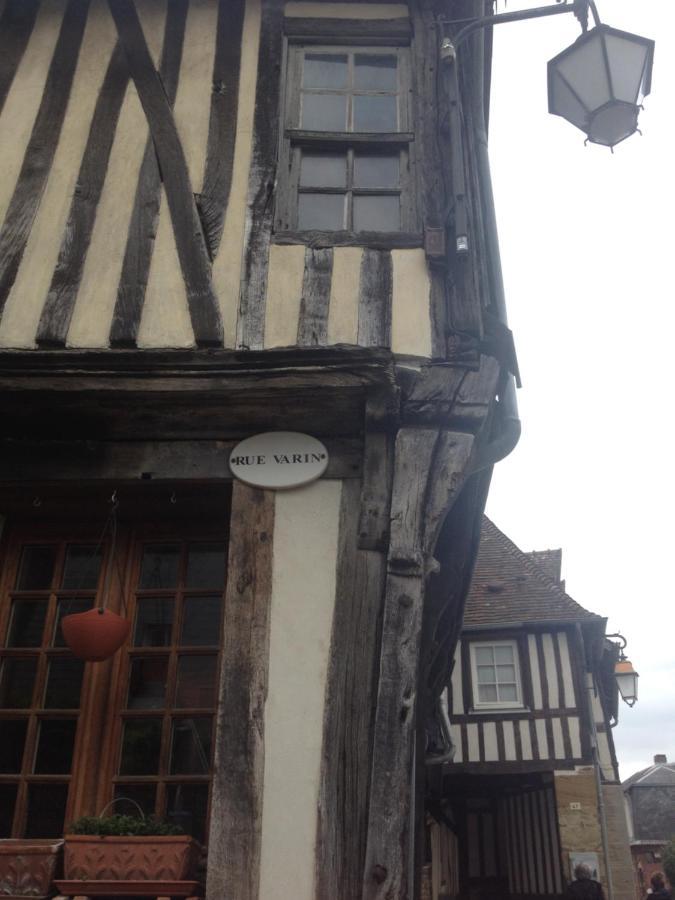 לינה וארוחת בוקר Honfleur A Deux מראה חיצוני תמונה